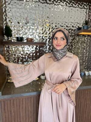 Boyun Taş İşlemli Kemer Aksesurlı Elbise S16044 - 32