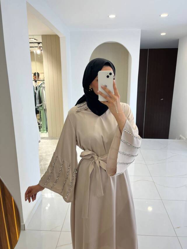 Boyun Taş İşlemli Kemer Aksesurlı Elbise S16044 - 21