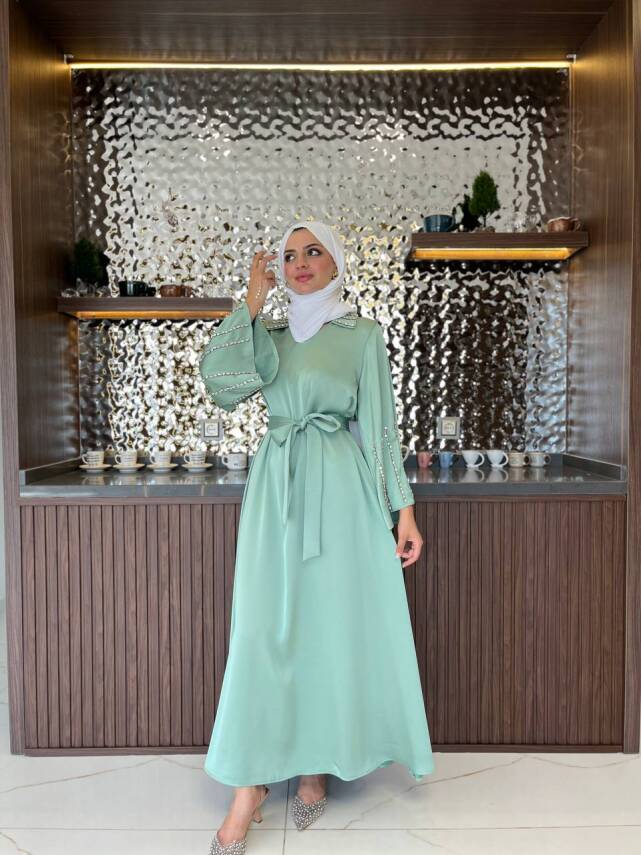 Boyun Taş İşlemli Kemer Aksesurlı Elbise S16044 - 5