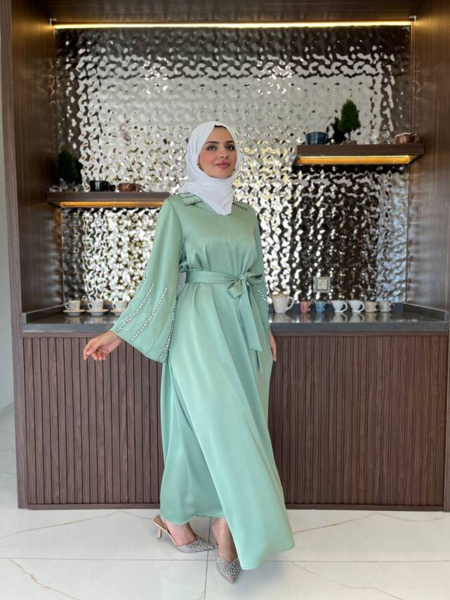 Boyun Taş İşlemli Kemer Aksesurlı Elbise S16044 - 25