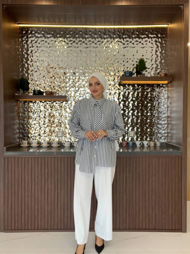 Kravat Detaylı Çizgili Kadın Gömlek GMK16067 - 21