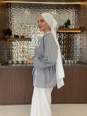 Nakış Detaylı Bel Bağlamalı Kol Lastik Basıc Gömlek - 11