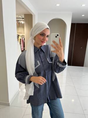 Parça Detaylı Cep Aksesurlı Simetrik Kesim Oversize Basıc Gömlek GMK16046 - 11