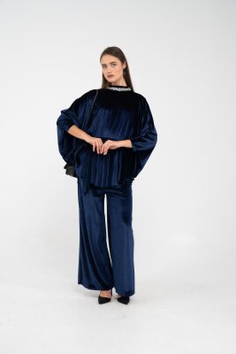 Taş Detaylı Kuşaklı Kadife Takım K8049 - 28