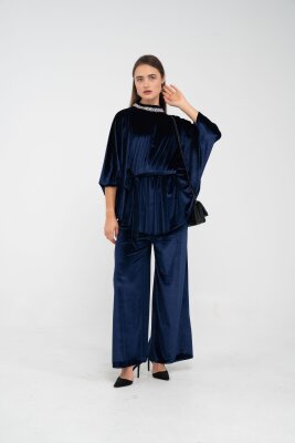 Taş Detaylı Kuşaklı Kadife Takım K8049 - 31