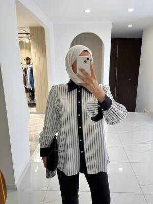 Taş İşlemli Parca Detaylı Düğme Aksesurlı Basıc Gömlek GMK08031 - 10