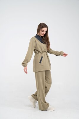 Yaka Detaylı Bel Büzgülü Kadın Takım 1719 - 30